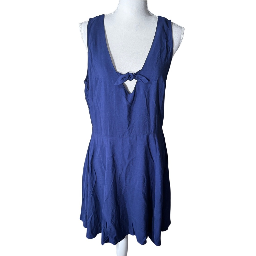 ModCloth Navy Blue Sleeveless Front Tie Cutout Fit and Flare Dress Size 12 NWT